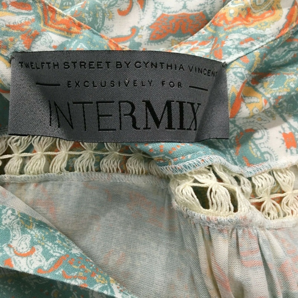🌈Intermix Blue Paisley Lace Trim Print Romper - Picture 2 of 7